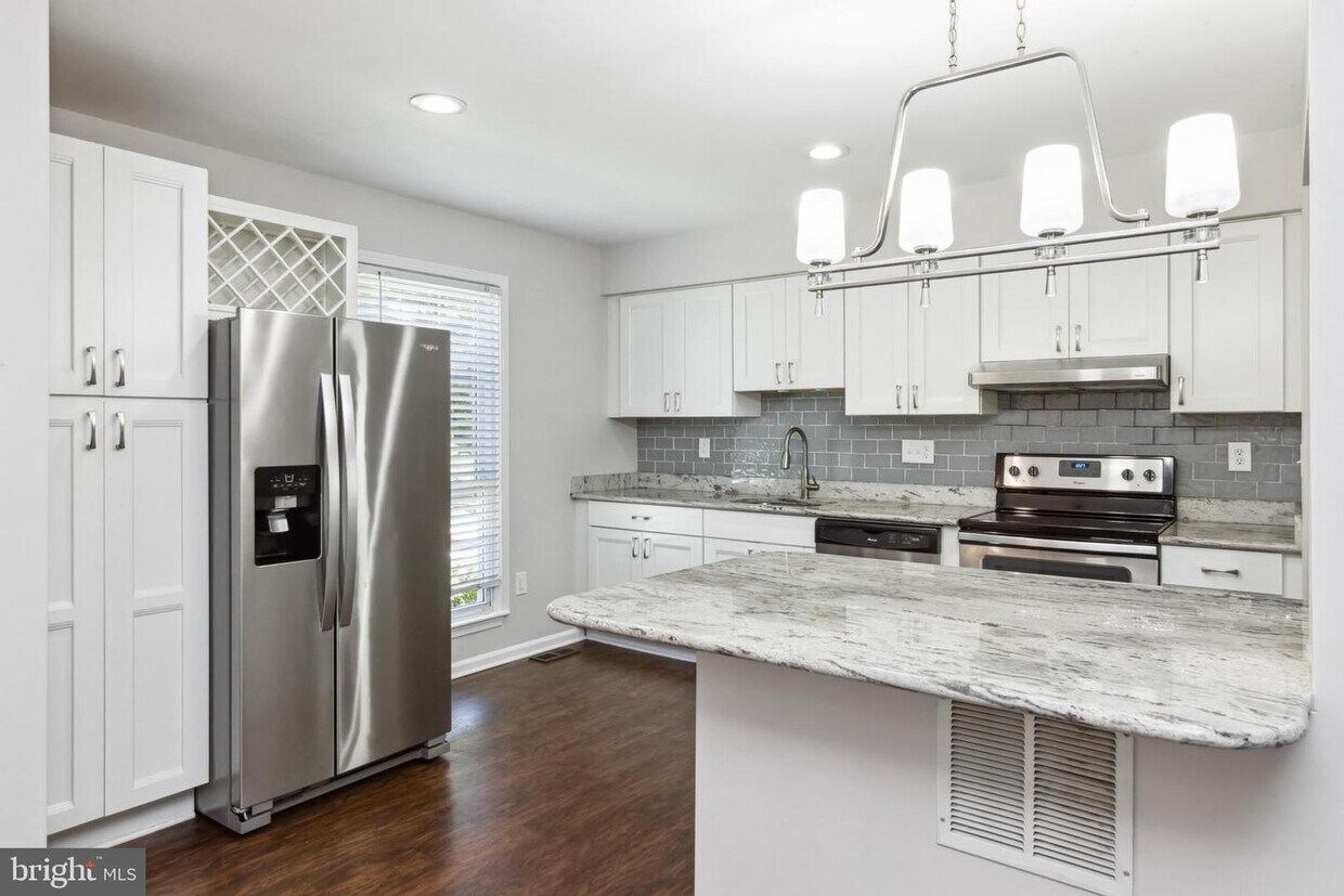 6 Lambeth Bridge Ct, Timonium, MD 21093 Townhome Rentals in Timonium