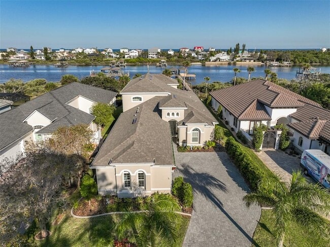 Building Photo - 54 N Riverwalk Dr