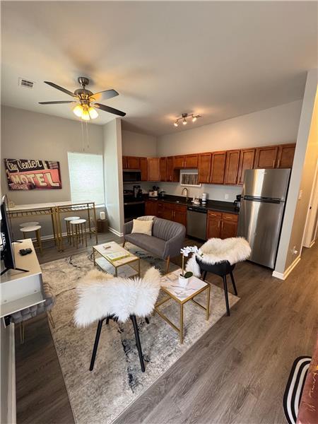 Foto del edificio - 321 W 31st St