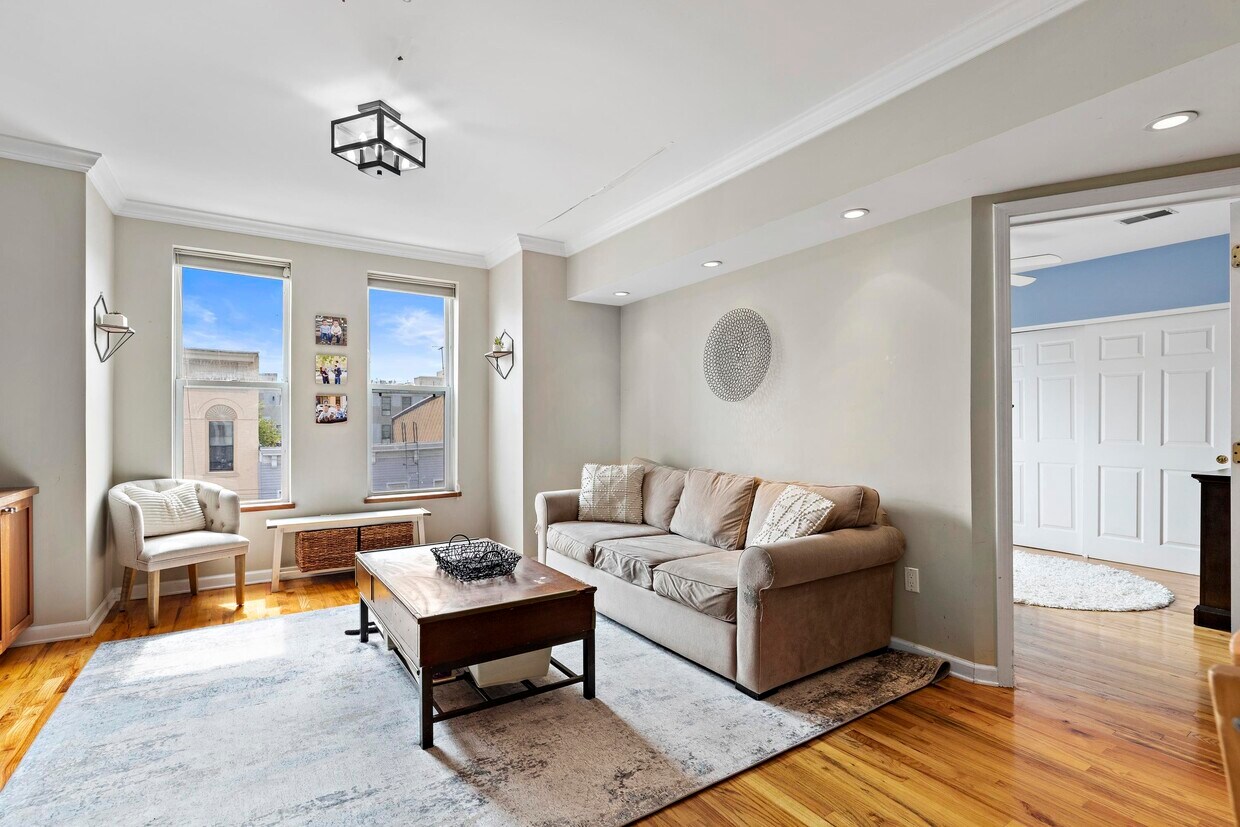 Foto principal - 510 Monroe St