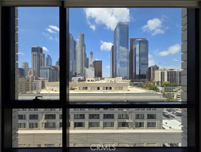 Building Photo - 400 S Broadway