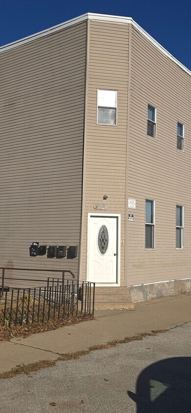 Foto principal - 3324 E 136th St