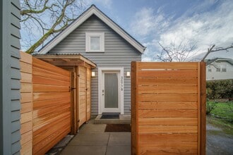 Building Photo - 3577 NE Knott St