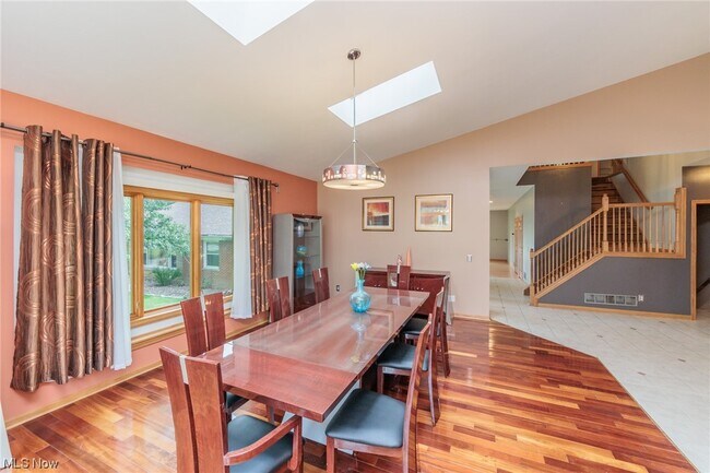 Foto del edificio - 7793 McCreary Rd