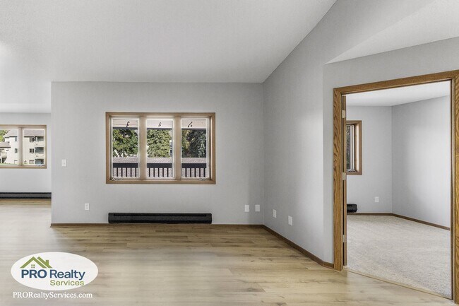 Foto del edificio - Recently Remodeled 2 Bedroom Condo