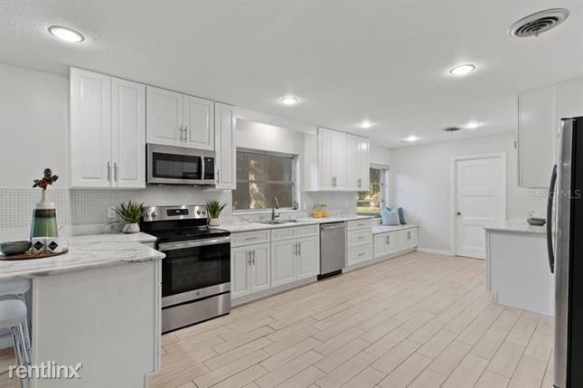 Building Photo - 4 br, 2 bath House - 2700 Cady Way