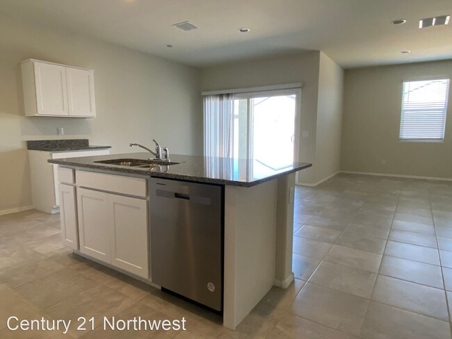 Building Photo - 4 br, 2 bath House - 1156 W Avalon Canyon Dr.