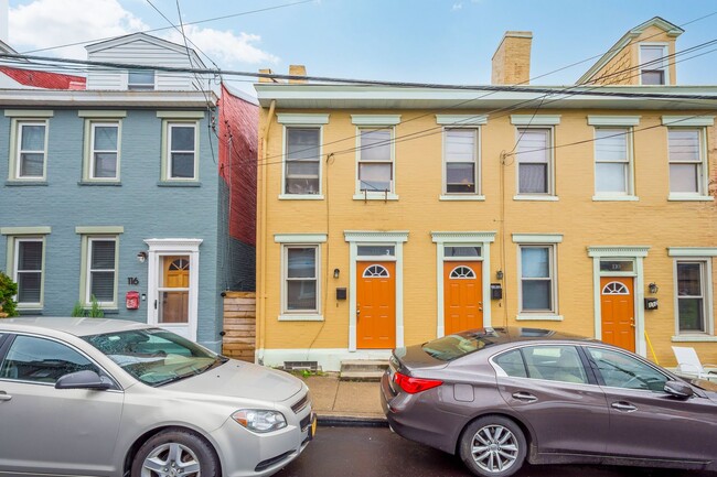 Building Photo - 110-114-114 S 11th St