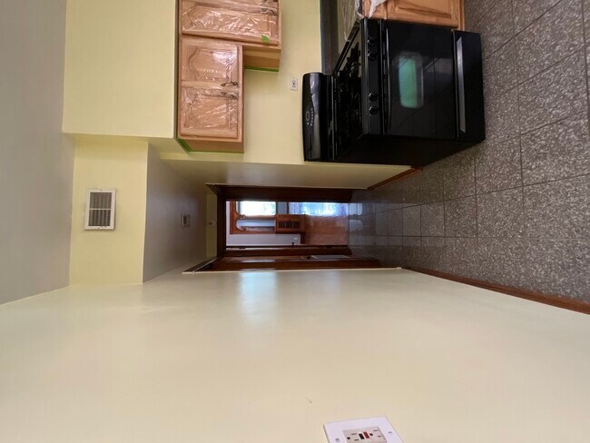 Foto del edificio - 919 N Leavitt St
