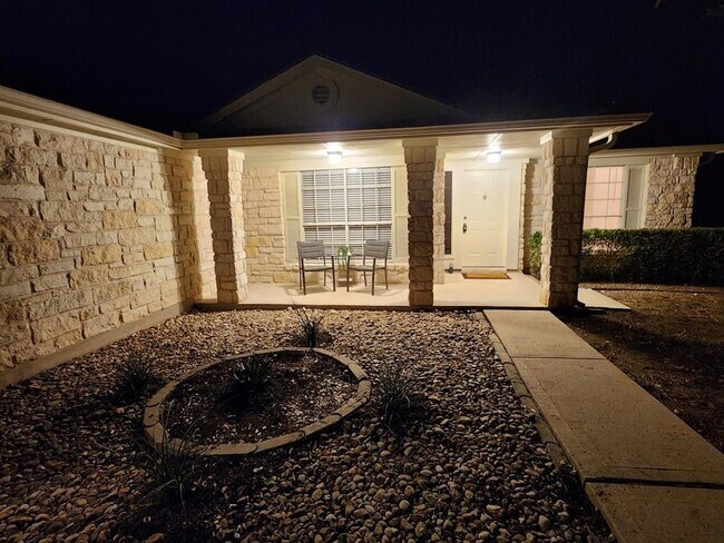 Building Photo - 4429 Chickasaw Ct