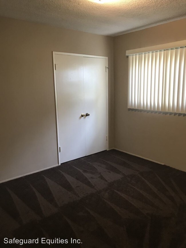 Foto del edificio - 2461 Linden Ave