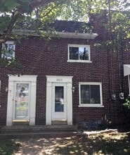 Building Photo - 806 Union St