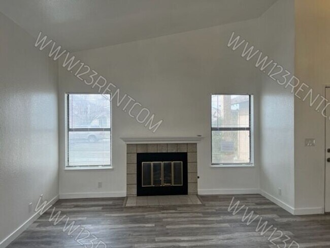 Building Photo - 3BD/2.5 BATH HOUSE JUST REHABBED EAST PALM...
