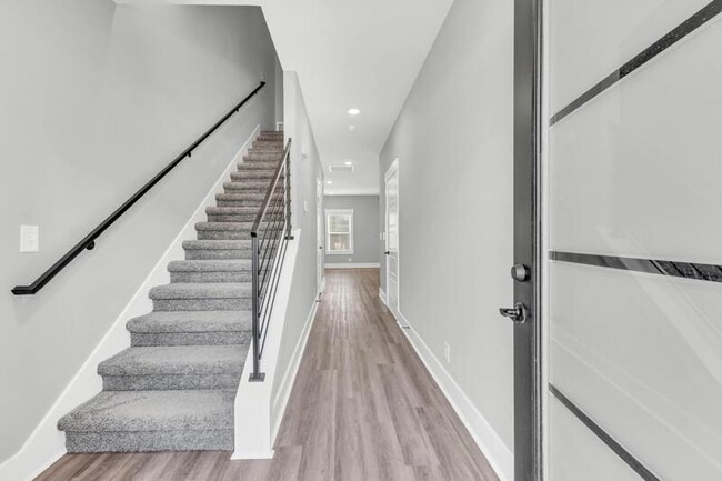 Building Photo - 1505 Jonathan Wade Cir
