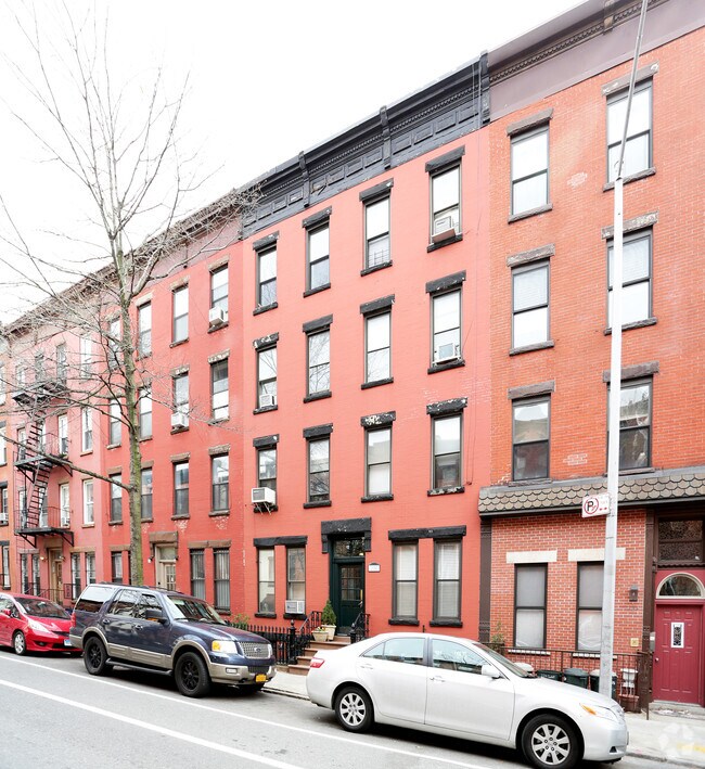 Building Photo - 228 Sackett St