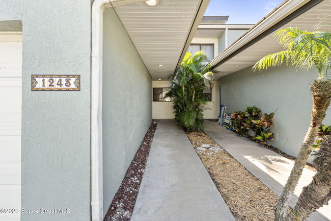 Foto del edificio - 1243 Beachside Ln