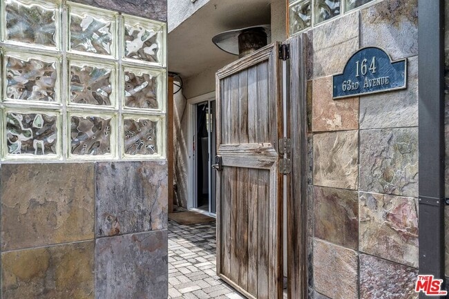 Building Photo - 164 63rd Ave