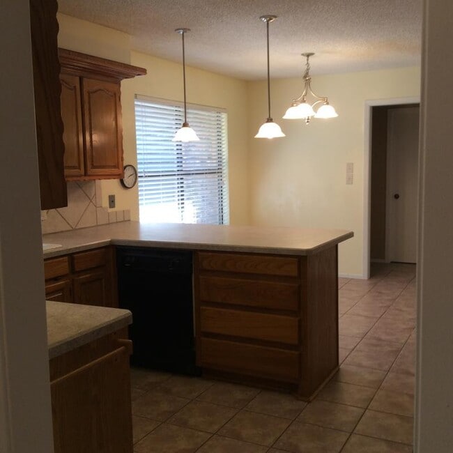Building Photo - 4204 St Andrews Dr