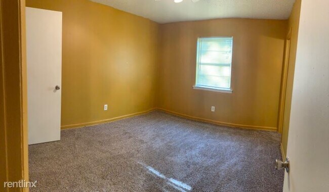 Building Photo - 4 br, 1.5 bath House - 9114 Reck Rd