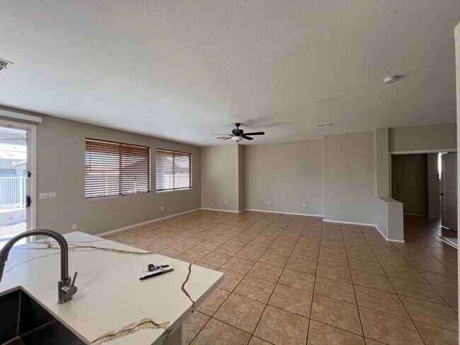Foto del edificio - Beautiful Augusta Ranch home with fenced pool