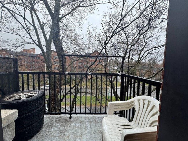 Photo du bâtiment - 349 Bd Graham