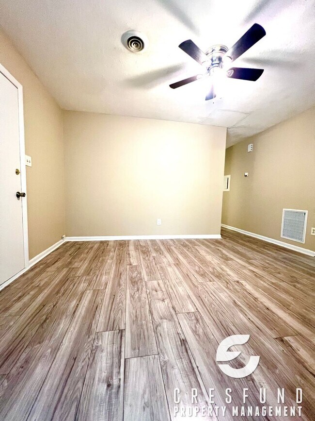 Foto del edificio - 3 Bedroom Ready For YOUR Move In TODAY!