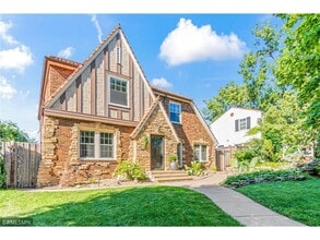 Building Photo - 1753 Hillcrest Ave