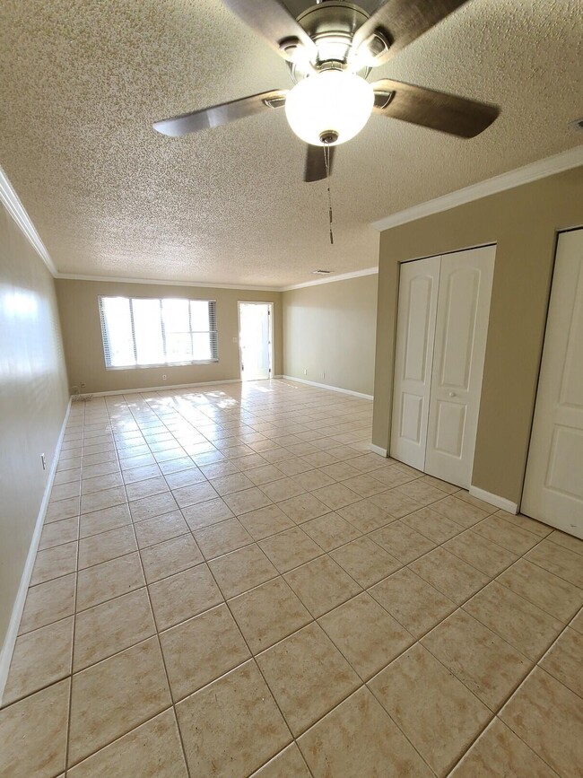 Building Photo - 4762  Orleans Court C West Palm Beach Fl 3...