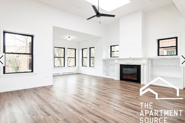 Photo - 1426 W Jonquil Terrace Apartment