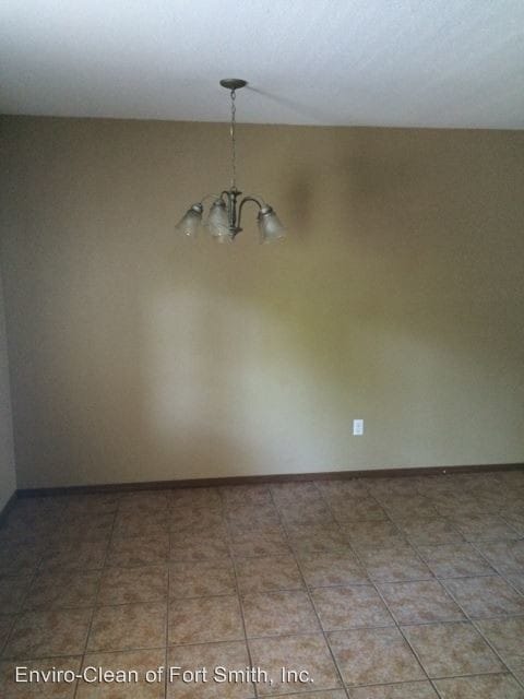 Building Photo - 5705-5707 Elmwood Pl