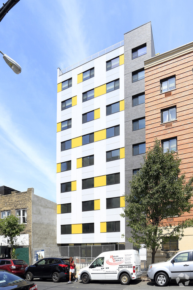 Foto del edificio - 491 E 165 St