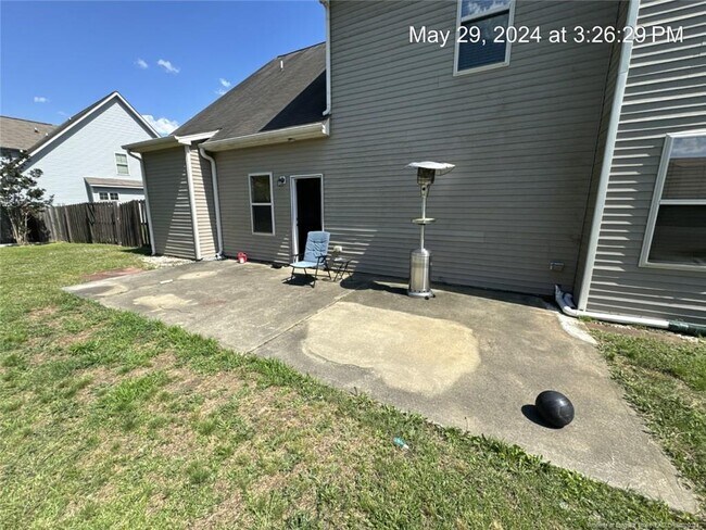 Building Photo - 308 Highgrove Dr