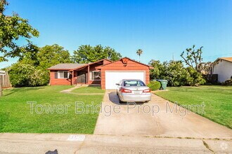 Building Photo - 3109 Brophy Dr