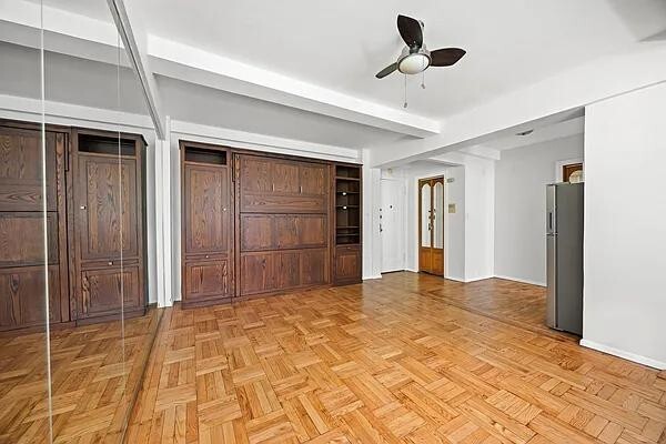 Foto principal - 140 E 40th St