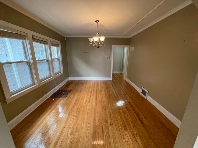 Foto del edificio - 5327 W Wolfram St