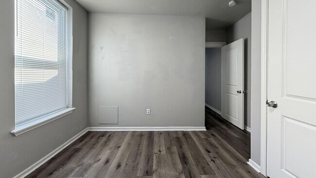 Building Photo - Modern 3-Bed, 1.5-Bath Two-Story Home in West Philadelphia