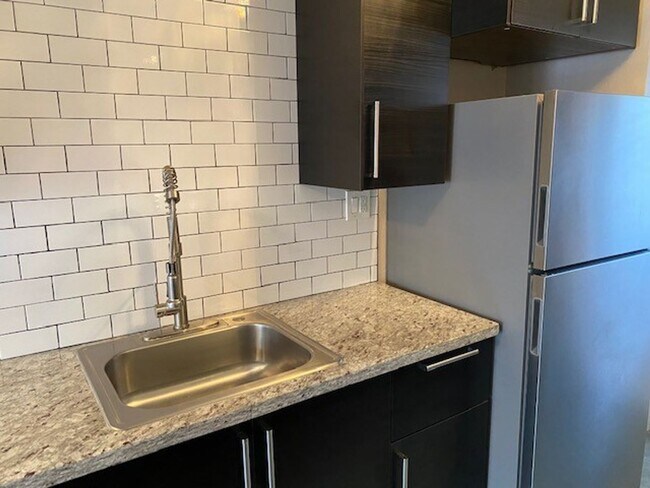 Building Photo - 3025 N 38th St