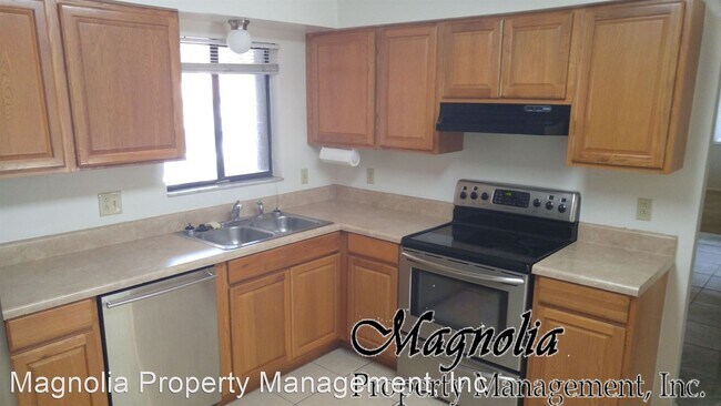 Building Photo - 3 br, 2 bath House - 127 Dorscher Road