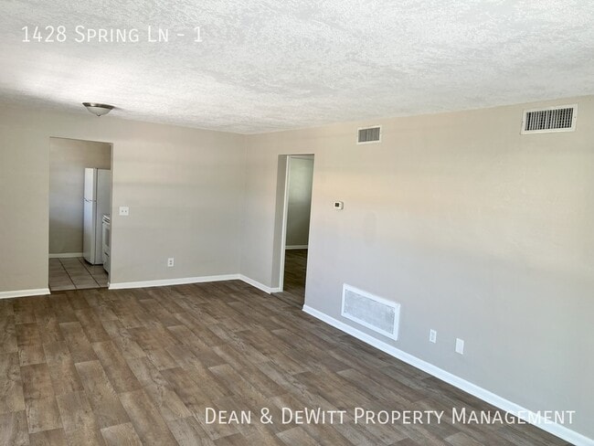 Building Photo - Clearwater APT - 2/2 For Rent