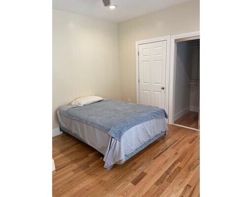 Foto del edificio - 799 E 3rd St