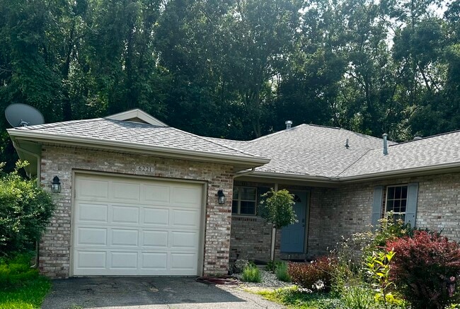 House for rent in quite Neighborhood on cul-du-sac. - 6221 Cross Bend Ct