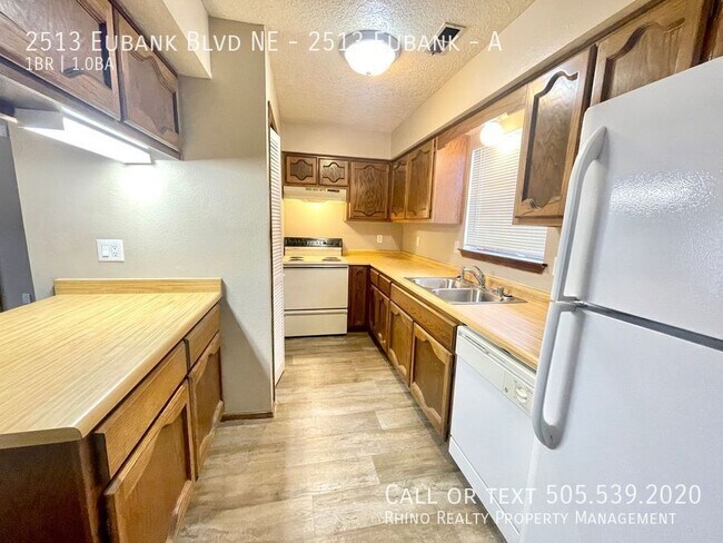 Foto del edificio - 2513 Eubank Blvd NE