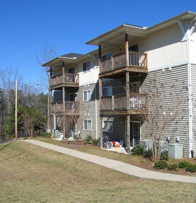 303 Smith Level Rd, Chapel Hill, NC 27516 Townhouse for Rent in