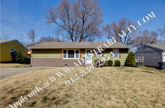 Building Photo - Cute 3 Bed 1 Bath Ranch in Raytown-Availab...