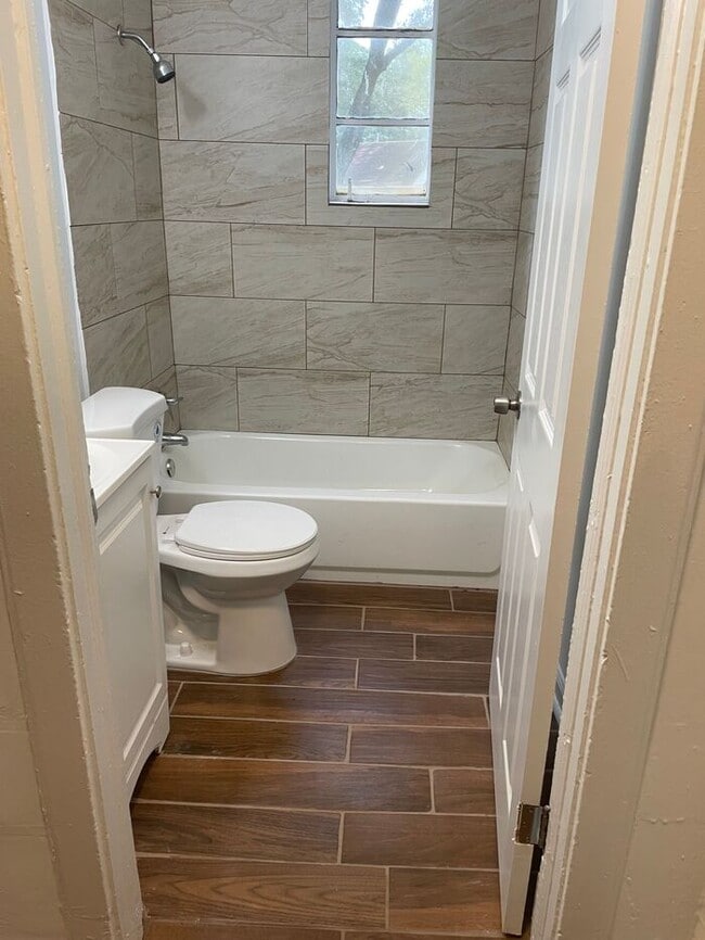 Building Photo - REDUCED DEPOSIT!