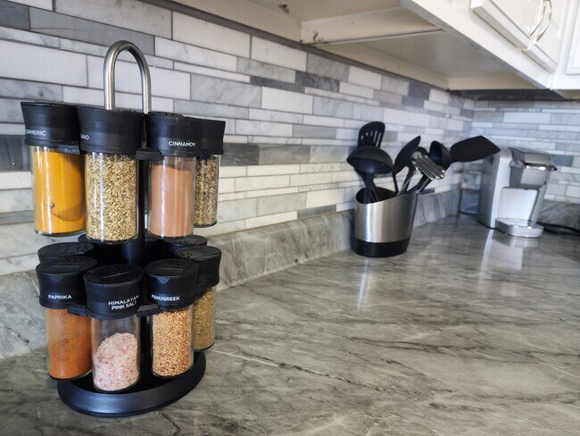 Foto del edificio - 5866 Wildcat Cyn