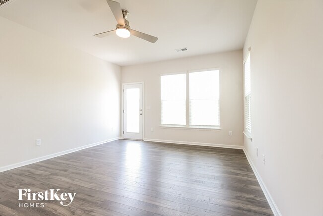 Building Photo - 612 Goldburn Way