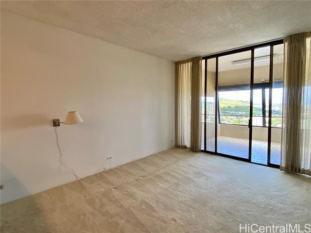 Building Photo - 1717 Mott Smith Dr