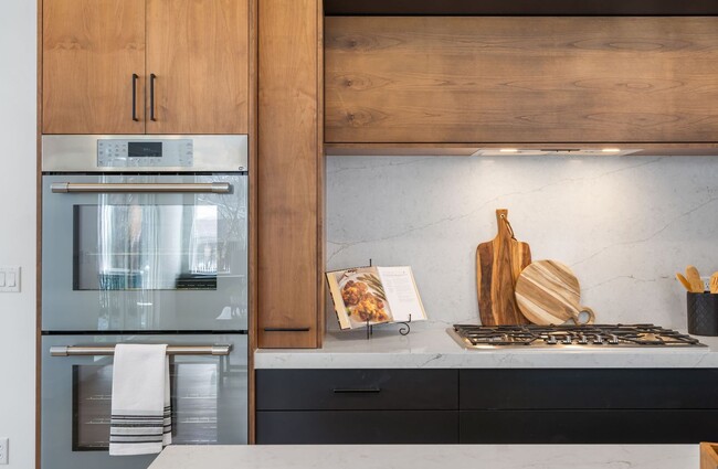 Foto del edificio - Gorgeous Modern Home in Fabulous Location ...