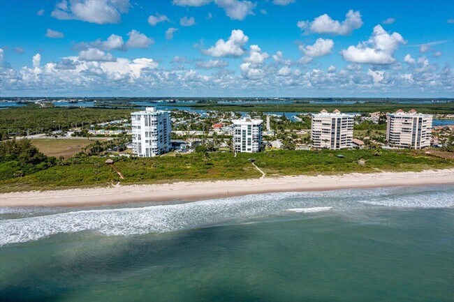 Building Photo - 2800 N Hwy A1A